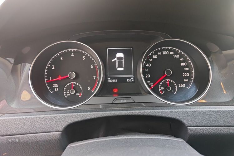 Volkswagen Golf 2019 car image #13
