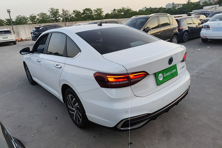 Volkswagen Lavida 2025 car image #5