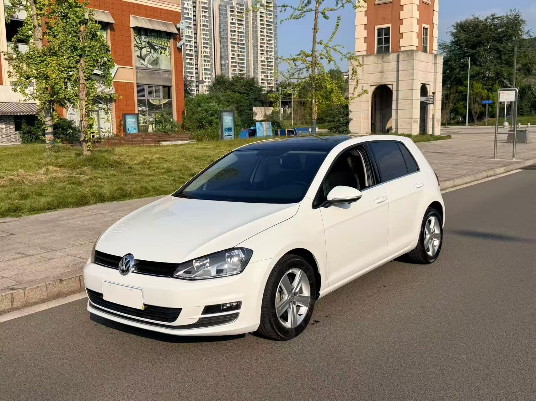 Volkswagen Golf 2016 Volkswagen Golf 2016 immagine di auto