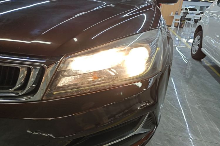 GEELY Emgrand 2020 car image #23