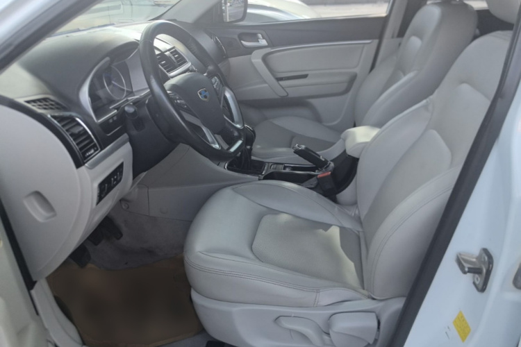 GEELY Emgrand 2015 #15 GEELY Emgrand 2015 car image #15