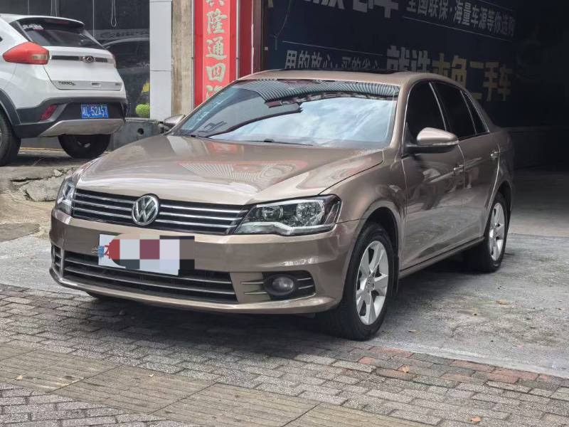 Volkswagen Bora 2014 car image 