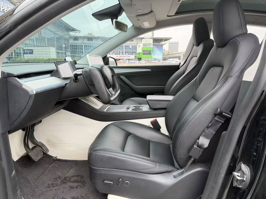 Tesla Model Y 2023 #15 Tesla Model Y 2023 car image #15