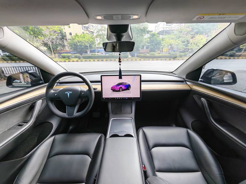 Tesla Model Y 2022 #8 Tesla Model Y 2022 car image #8