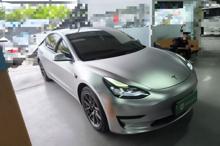Tesla Model 3 2023 car image #4