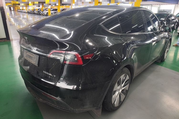 Tesla Model Y 2022 #7 Tesla Model Y 2022 car image #7