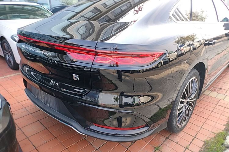 BYD Han 2024 car image #8
