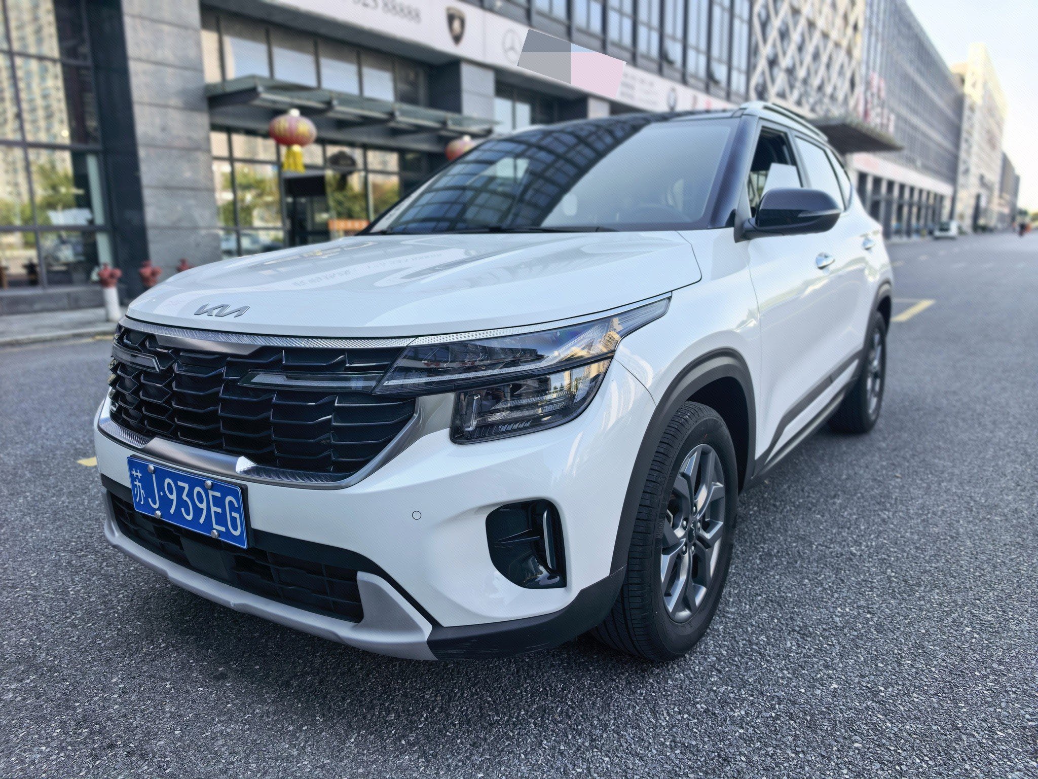 Kia Seltos 2024 immagine di auto 