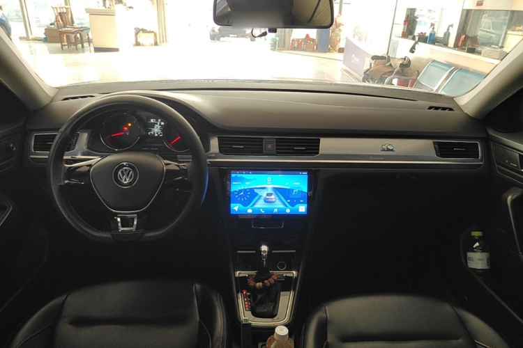 Volkswagen Bora 2022 image de voiture #11