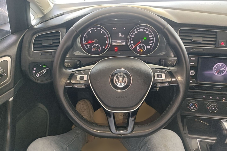Volkswagen Golf 2018 #11 Volkswagen Golf 2018 car image #11