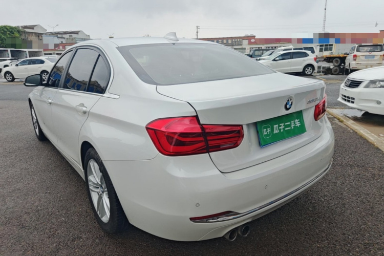 BMW 3 Series 2017 #5 BMW 3 Series 2017 car image #5