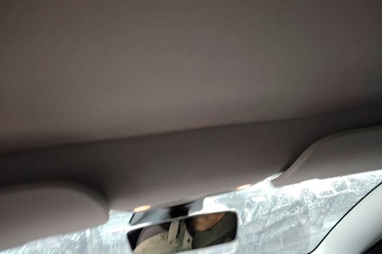Tesla Model 3 2021 car image #20