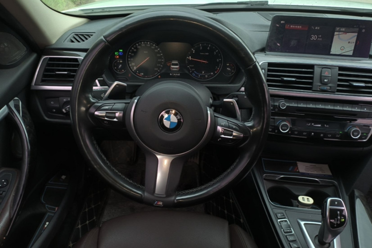 BMW 3 Series 2019 #11 BMW 3 Series 2019 car image #11