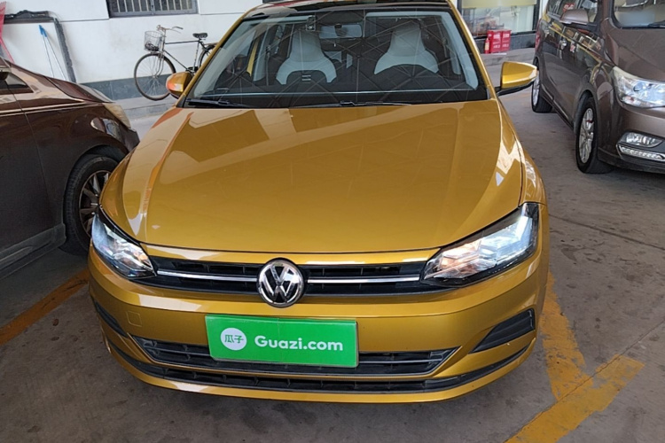 Volkswagen Polo 2021 car image #3