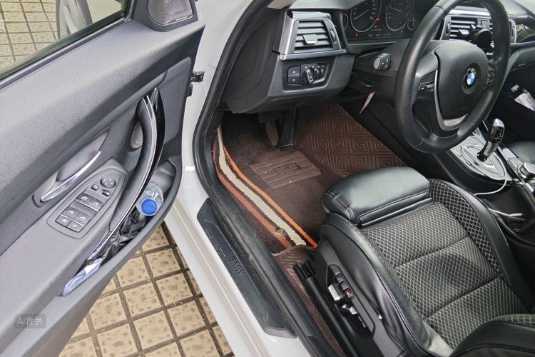BMW 3 Series GT 2019 car image #18