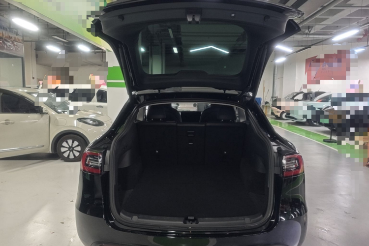 Tesla Model Y 2022 #19 Tesla Model Y 2022 car image #19