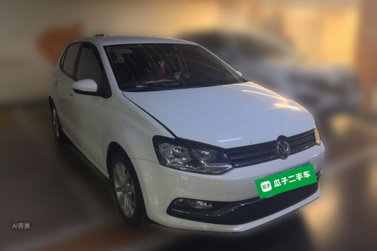 Volkswagen Polo 2015 car image #4
