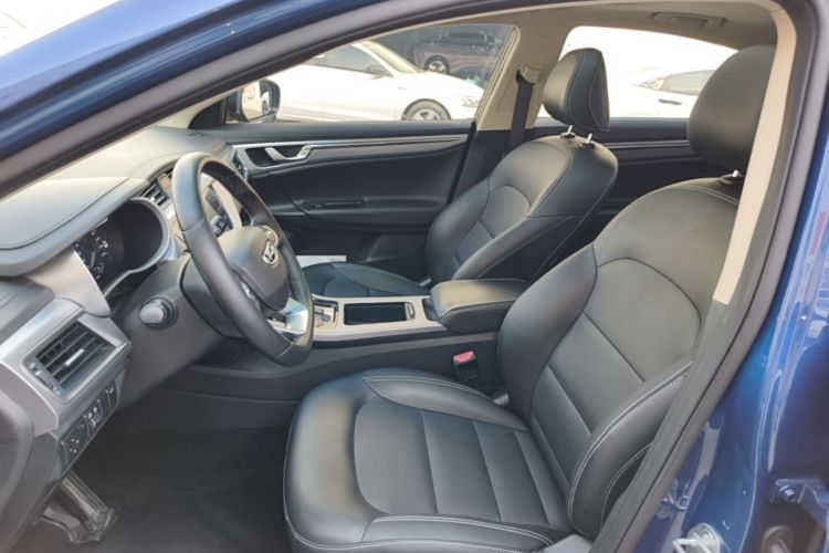 GEELY Emgrand GL 2019 #15 GEELY Emgrand GL 2019 изображение автомобиля #15
