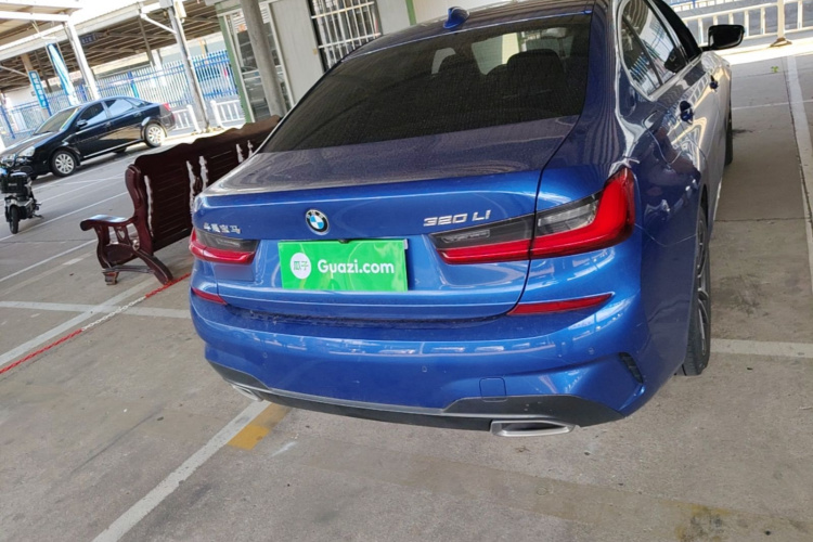 BMW 3 Series 2021 car image #6