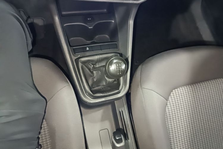 Volkswagen Santana 2019 #14 Volkswagen Santana 2019 car image #14