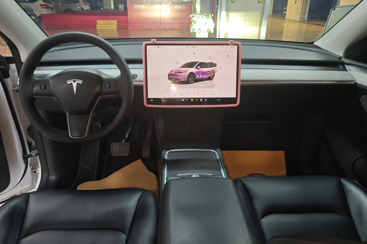 Tesla Model Y 2024 #11 Tesla Model Y 2024 car image #11