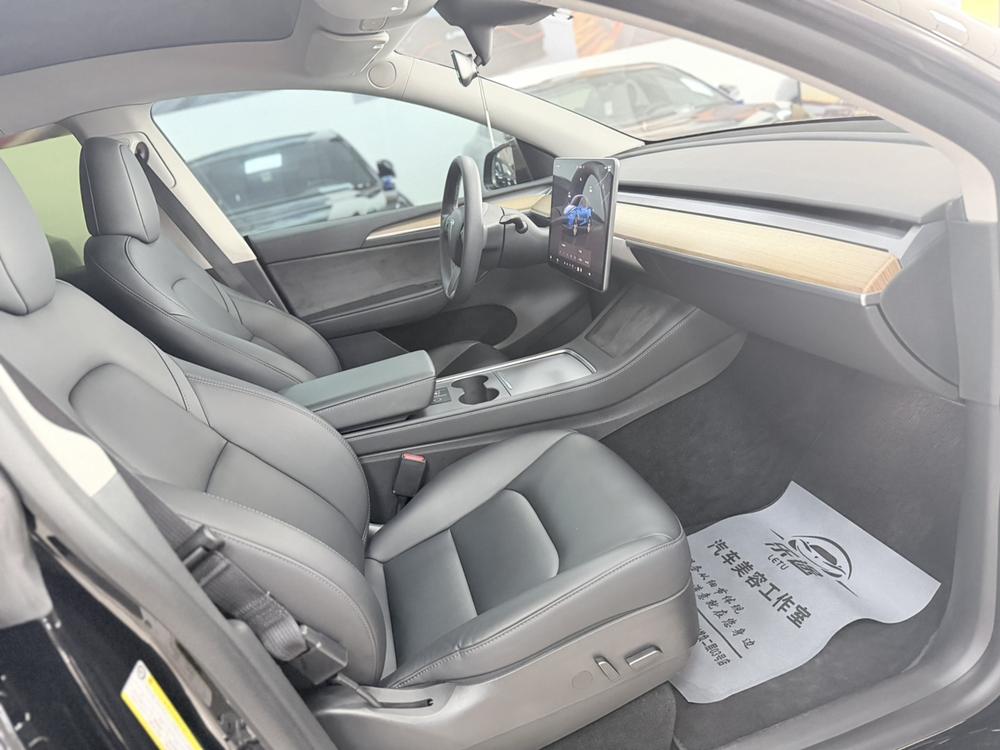Tesla Model Y 2022 car image #7