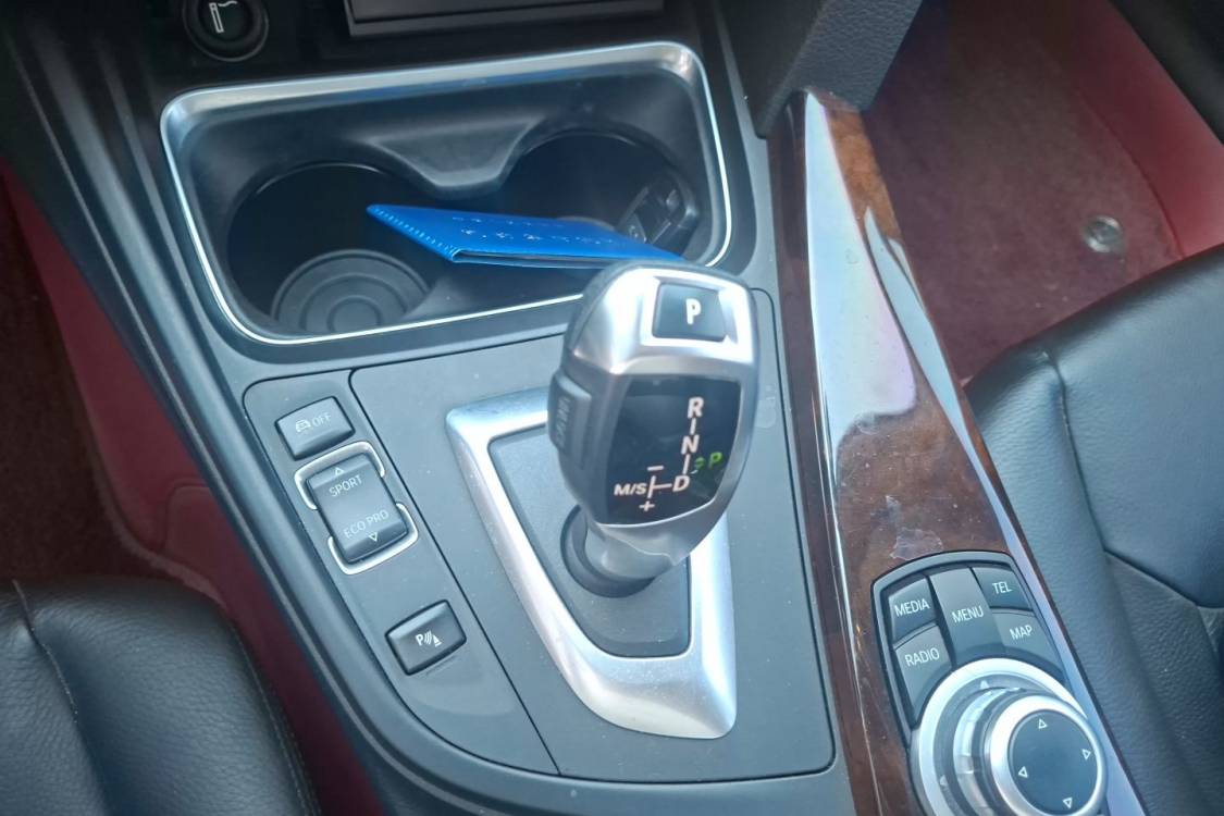 BMW 3 Series 2012 #27 BMW 3 Series 2012 car image #27