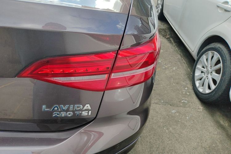 Volkswagen Lavida 2019 #8 Volkswagen Lavida 2019 car image #8