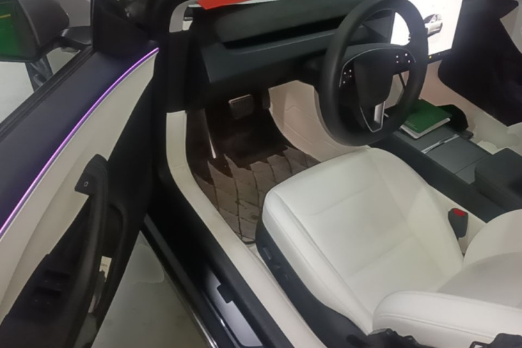 Tesla Model 3 2024 #16 Tesla Model 3 2024 car image #16