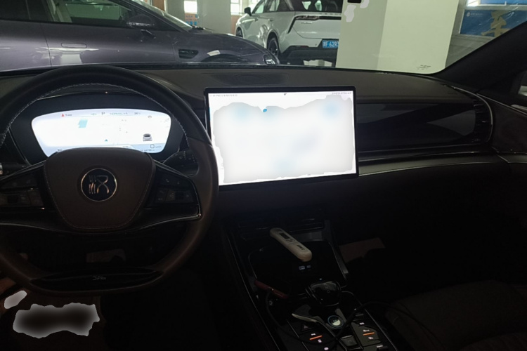 BYD Han 2022 immagine di auto #11
