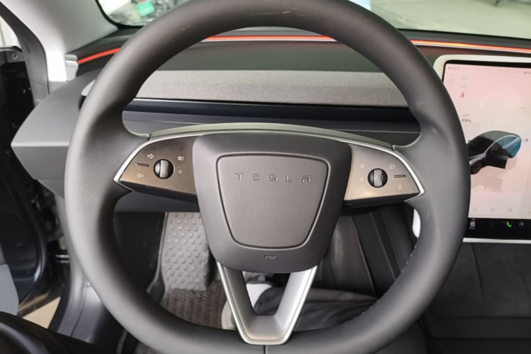 Tesla Model 3 2025 #11 Tesla Model 3 2025 car image #11