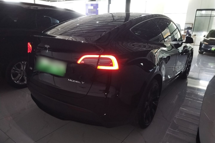 Tesla Model Y 2022 #7 Tesla Model Y 2022 immagine di auto #7