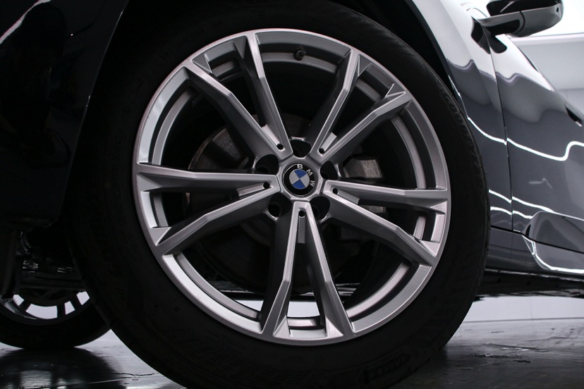 BMW X3 2026 #8 BMW X3 2026 car image #8
