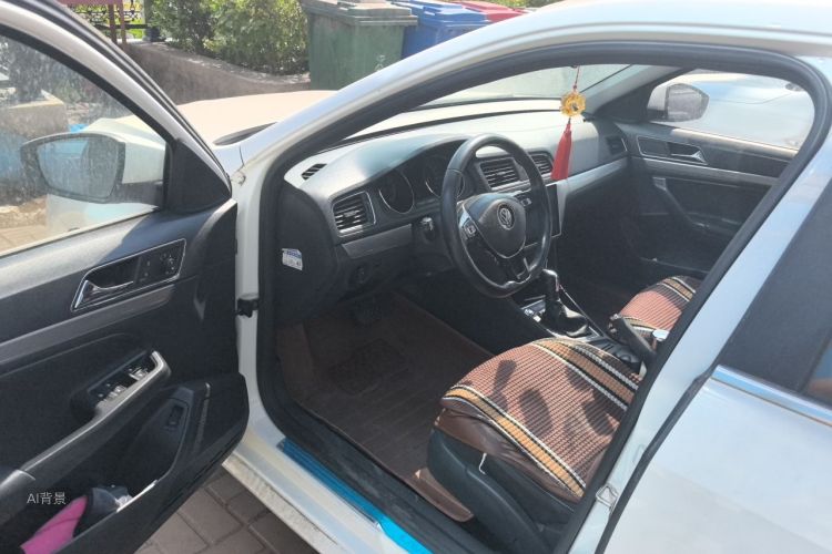 Volkswagen Lavida 2017 car image #18