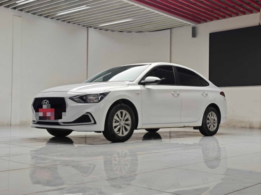 Hyundai Elantra HD 2023 immagine di auto 