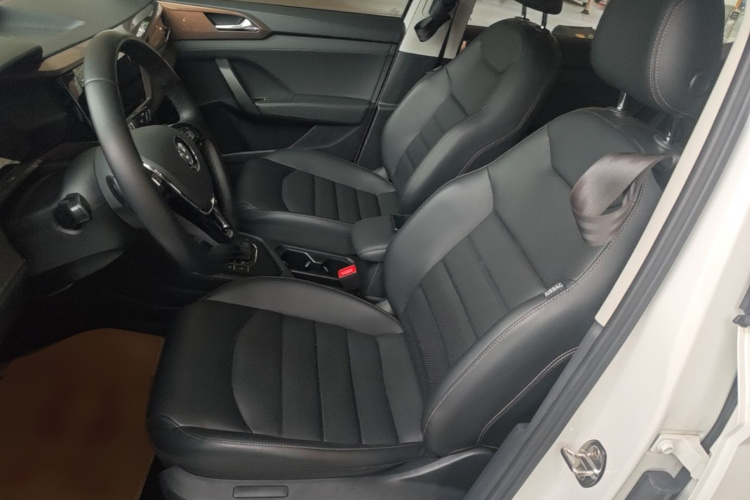 Volkswagen Tharu 2020 car image #15