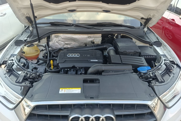 Audi Q3 2016 immagine di auto #22