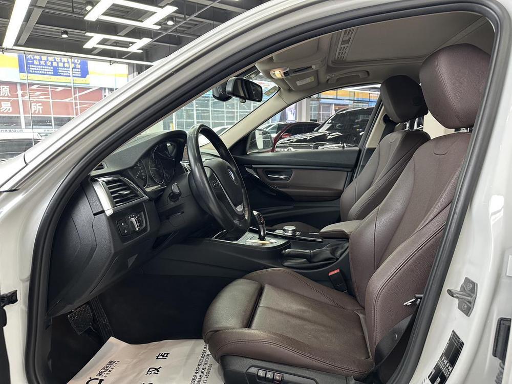 BMW 3 Series 2019 #24 BMW 3 Series 2019 car image #24