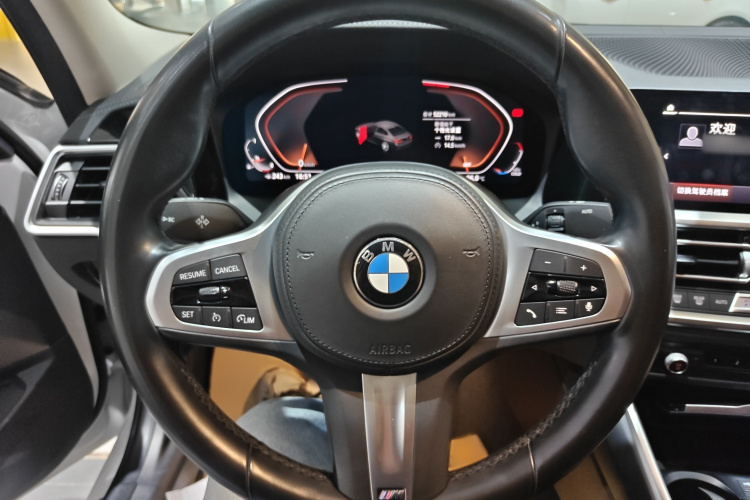 BMW 3 Series 2021 изображение автомобиля #16