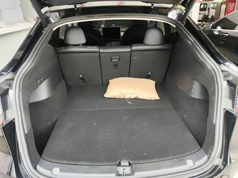 Tesla Model Y 2021 #8 Tesla Model Y 2021 car image #8