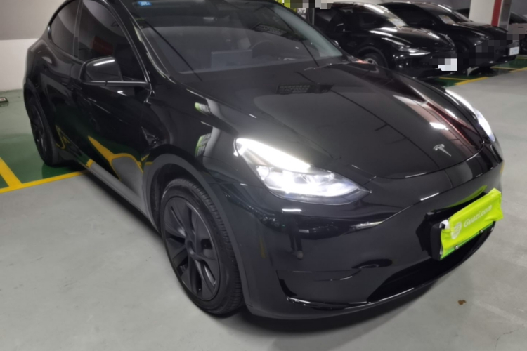 Tesla Model Y 2023 #4 Tesla Model Y 2023 immagine di auto #4