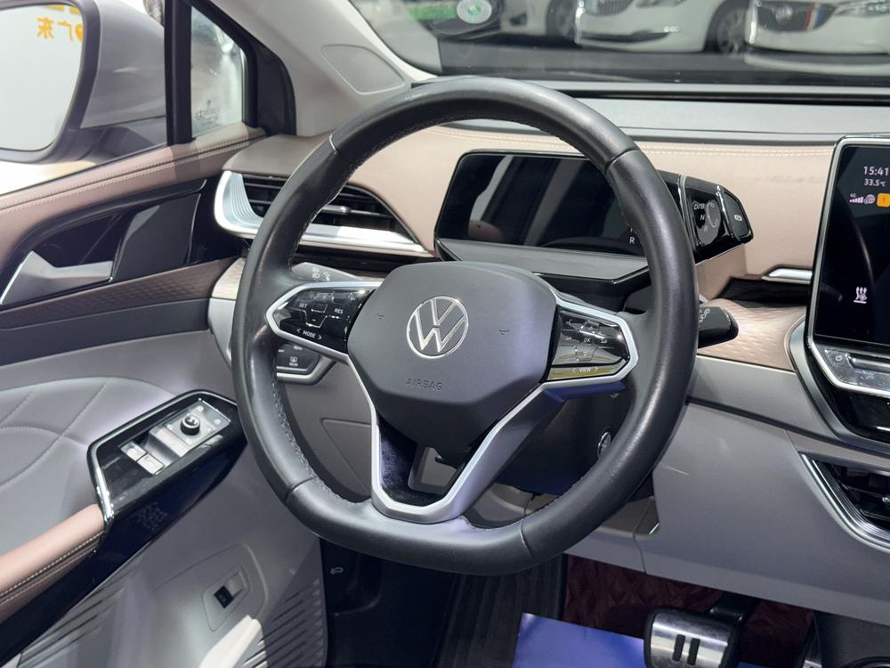 Volkswagen ID.6 X 2022 car image #17