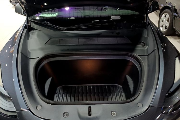 Tesla Model Y 2022 #20 Tesla Model Y 2022 car image #20