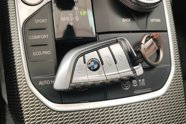 BMW 3 Series 2020 #9 BMW 3 Series 2020 car image #9