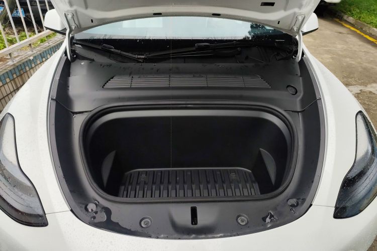 Tesla Model Y 2023 #20 Tesla Model Y 2023 car image #20