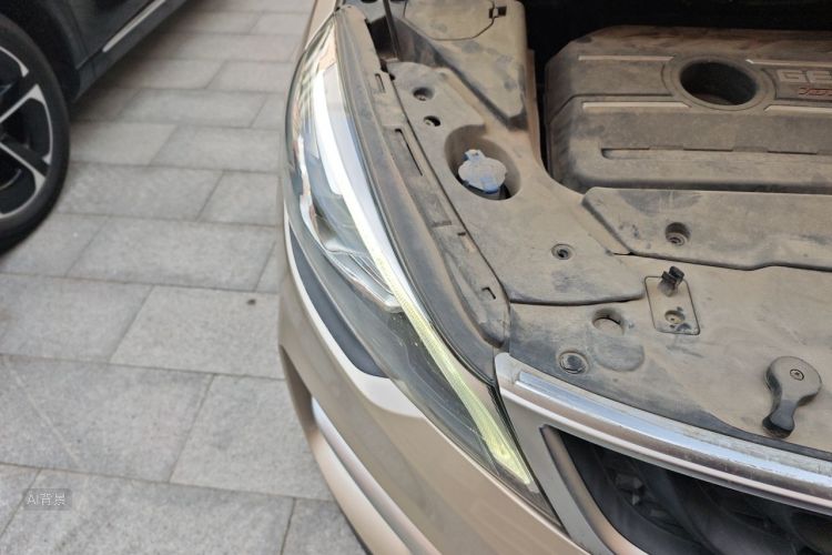 GEELY Emgrand GS 2018 car image #8