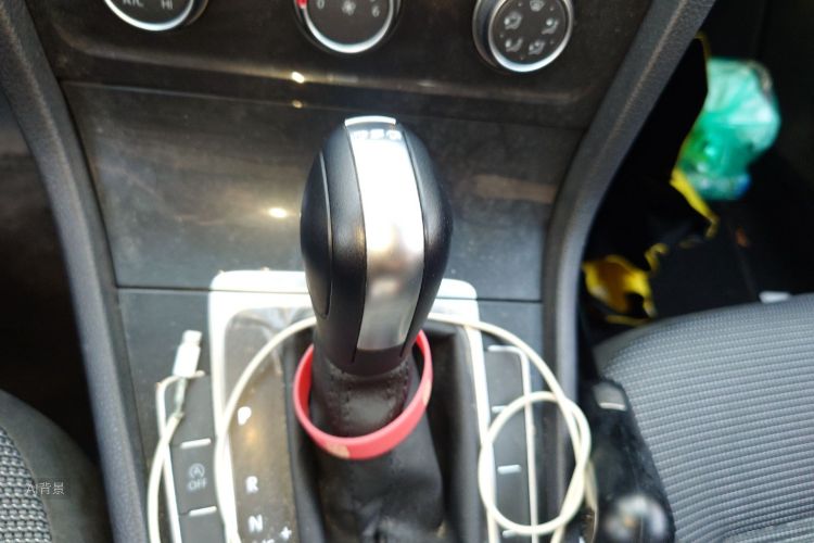 Volkswagen Golf 2020 imagen de coche #16