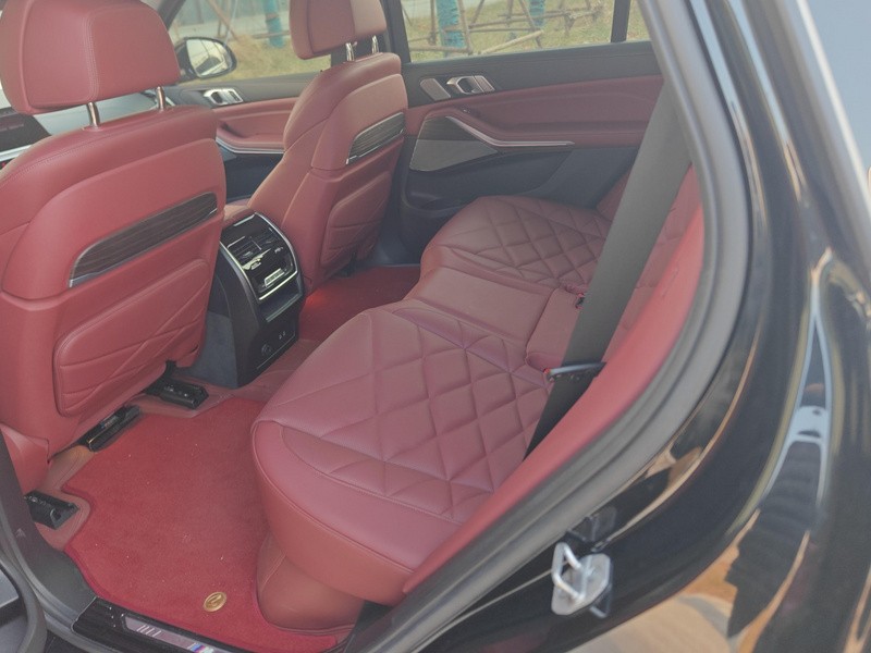 BMW X5 2023 car image #3
