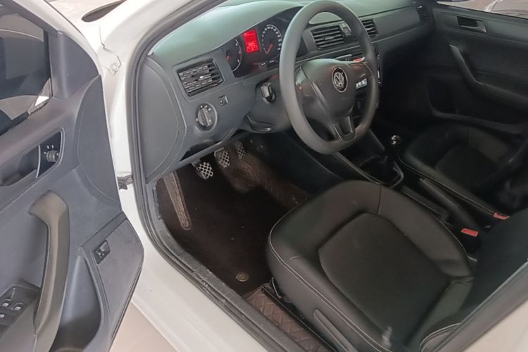 Volkswagen Santana 2017 car image #16