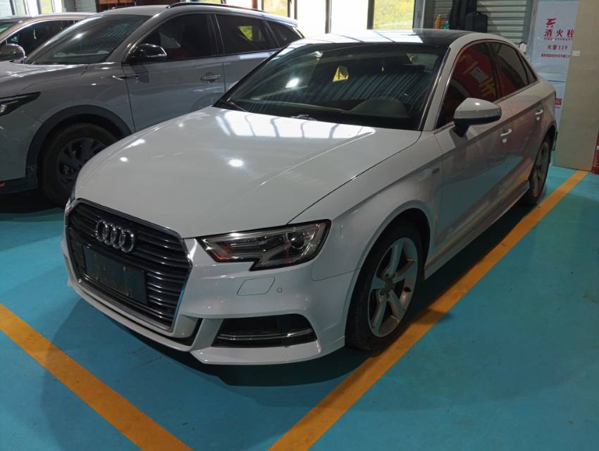 Audi A3 2017 car image 